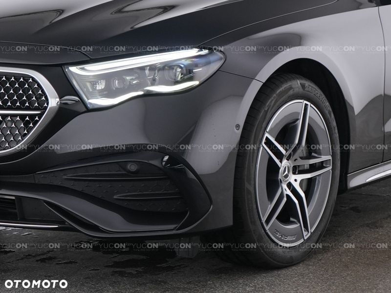Mercedes-Benz Klasa E 300 de PHEV 4-Matic AMG 9G-Tronic - 4