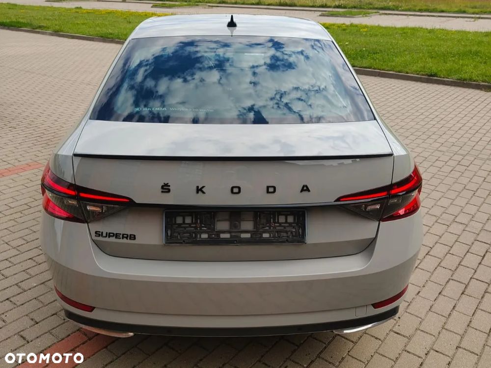 Skoda Superb 2.0 TSI Sportline DSG - 5