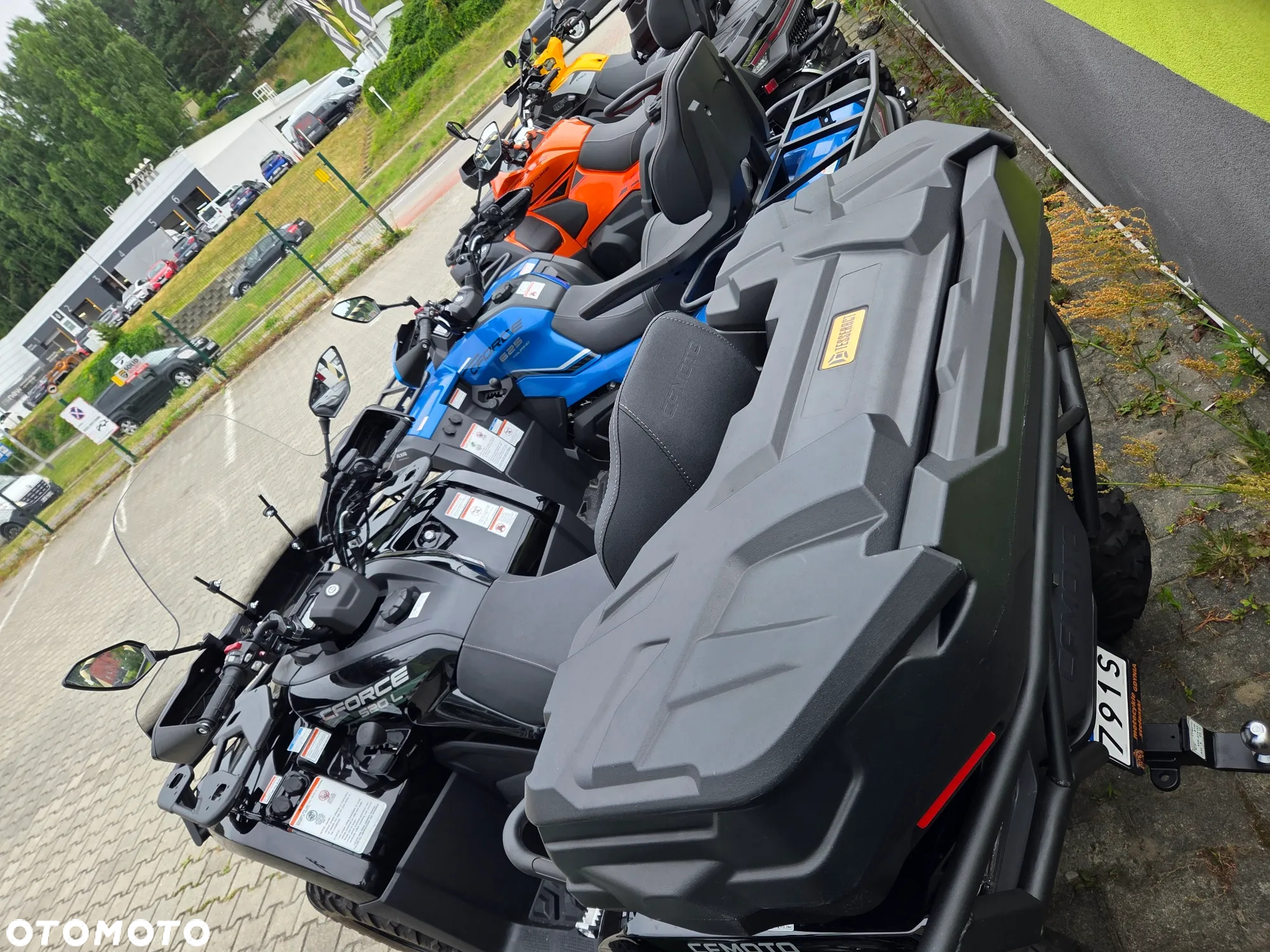 CFMoto CForce - 8