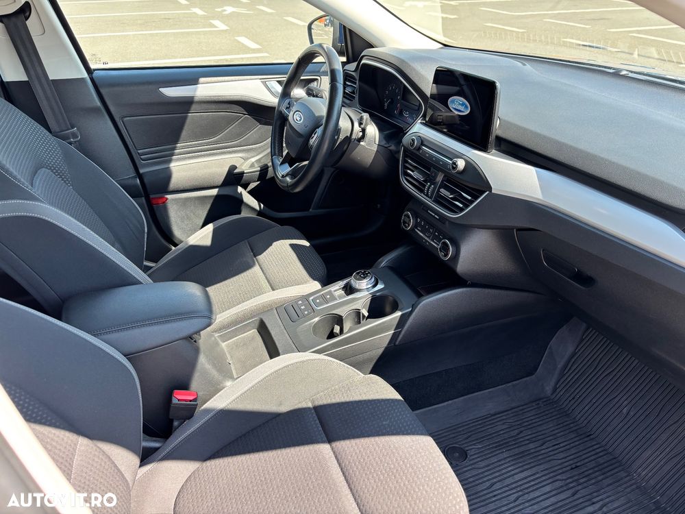 Ford Focus 1.0 EcoBoost Trend - 10