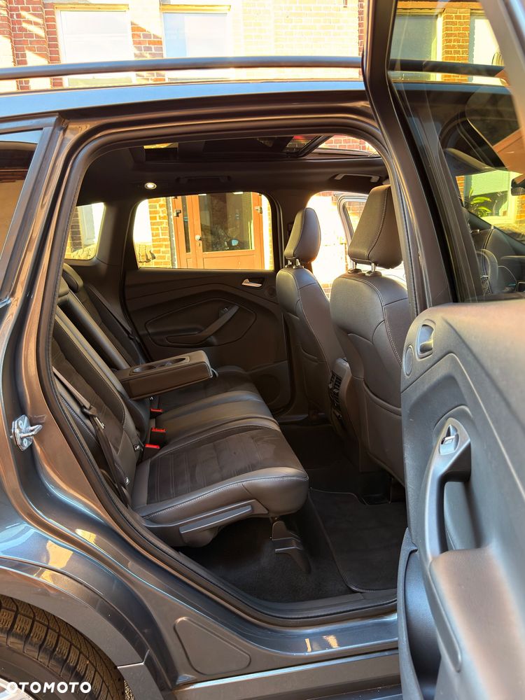 Ford Kuga 2.0 TDCi 4x4 ST-Line - 28