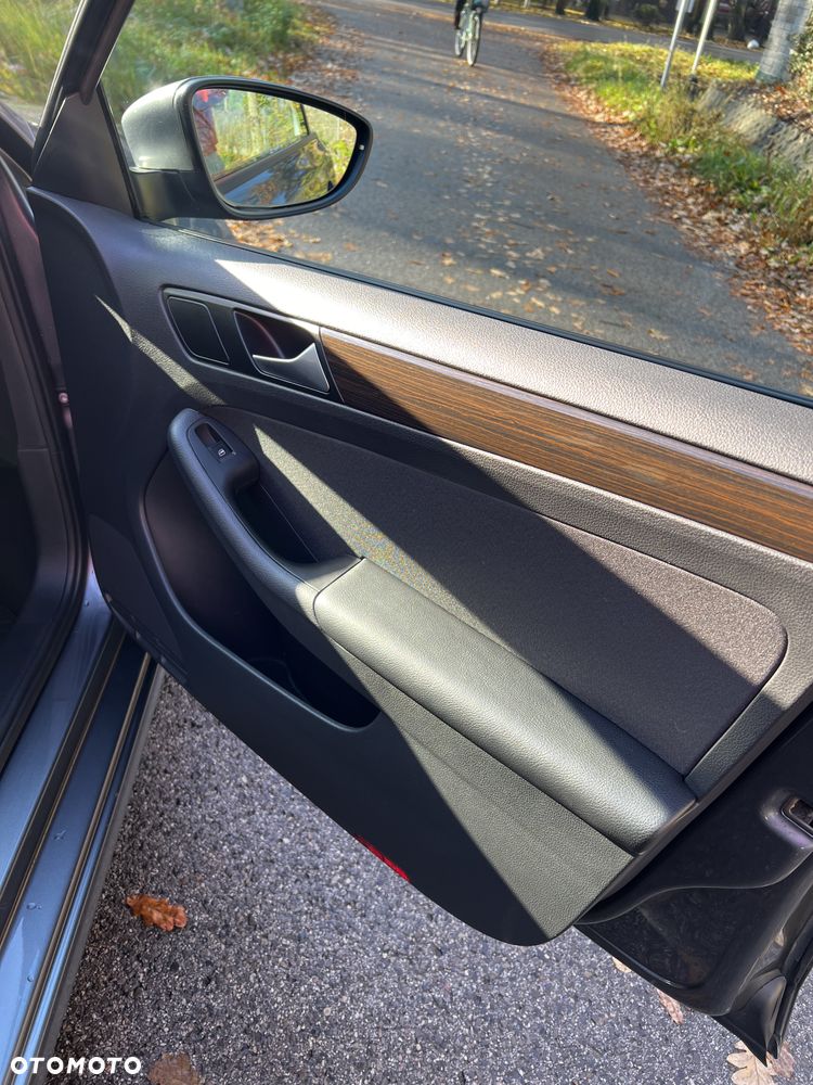 Volkswagen Jetta 1.4 TSI BMT Comfortline - 14