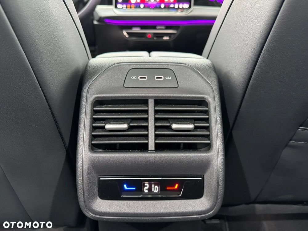 Volkswagen Passat 1.5 TSI EVO Elegance DSG - 14