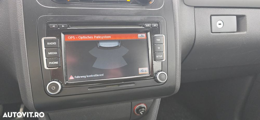 Volkswagen Touran 1.6 TDI SCR BlueMotion Technology Comfortline - 19