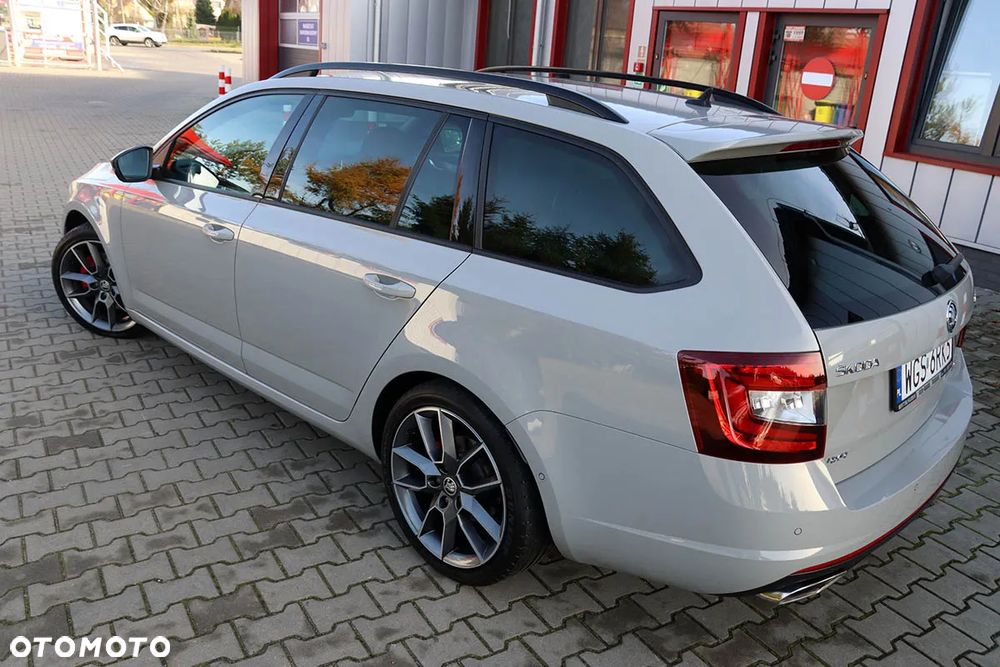 Skoda Octavia 2.0 TDI SCR 4x4 RS DSG - 9
