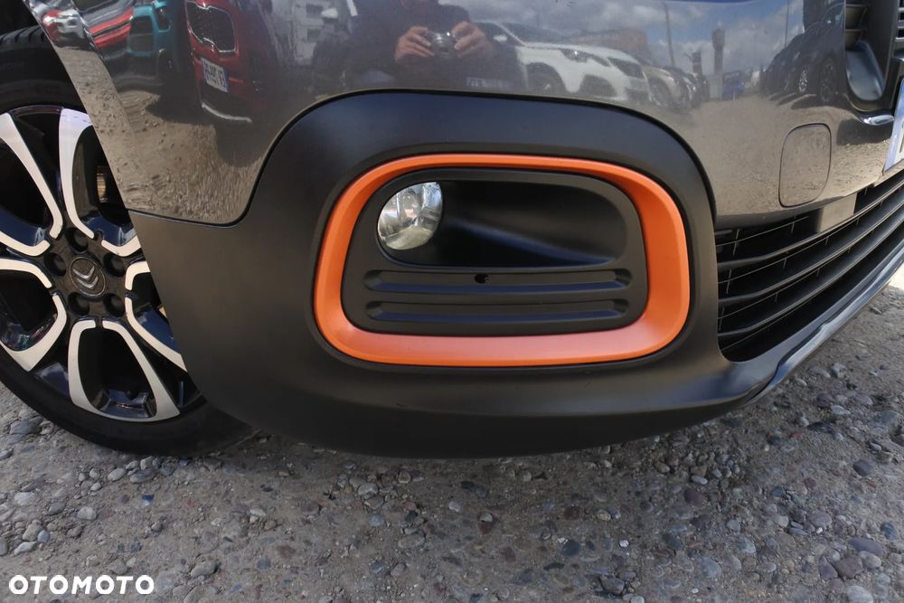 Citroën Berlingo XL PureTech 110 SHINE - 29