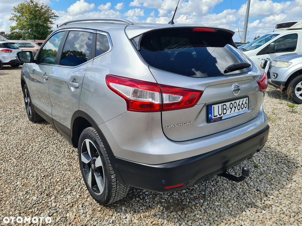 Nissan Qashqai 1.2 DIG-T Xtronic N-Connecta - 6