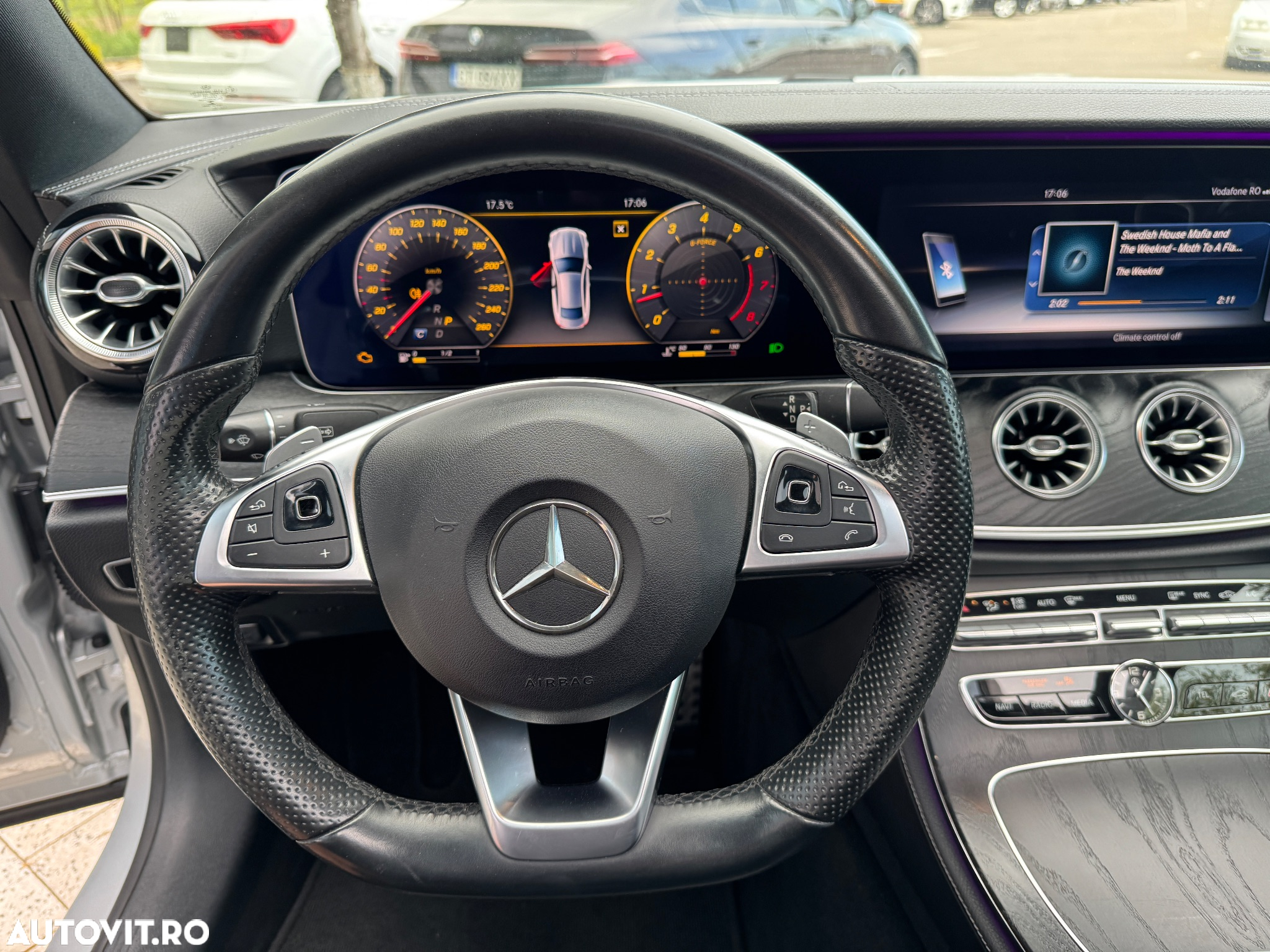 Mercedes-Benz E 200 Coupe 9G-TRONIC AMG Line - 11