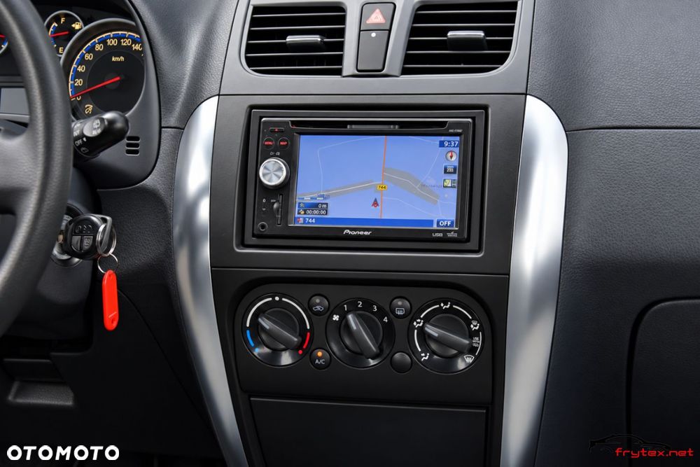 Suzuki SX4 - 28
