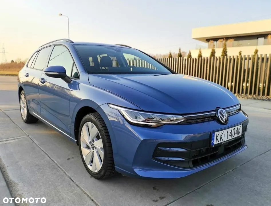 Volkswagen Golf - 5