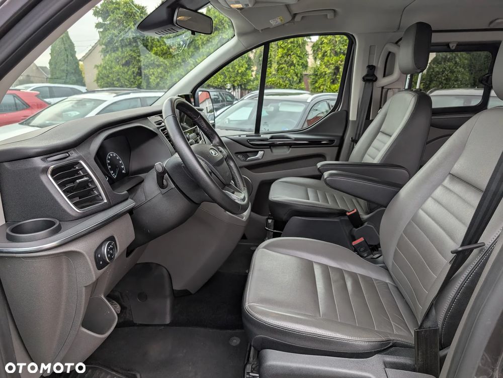 Ford Tourneo Custom 320 L2H1 VA Autm Titanium X - 10