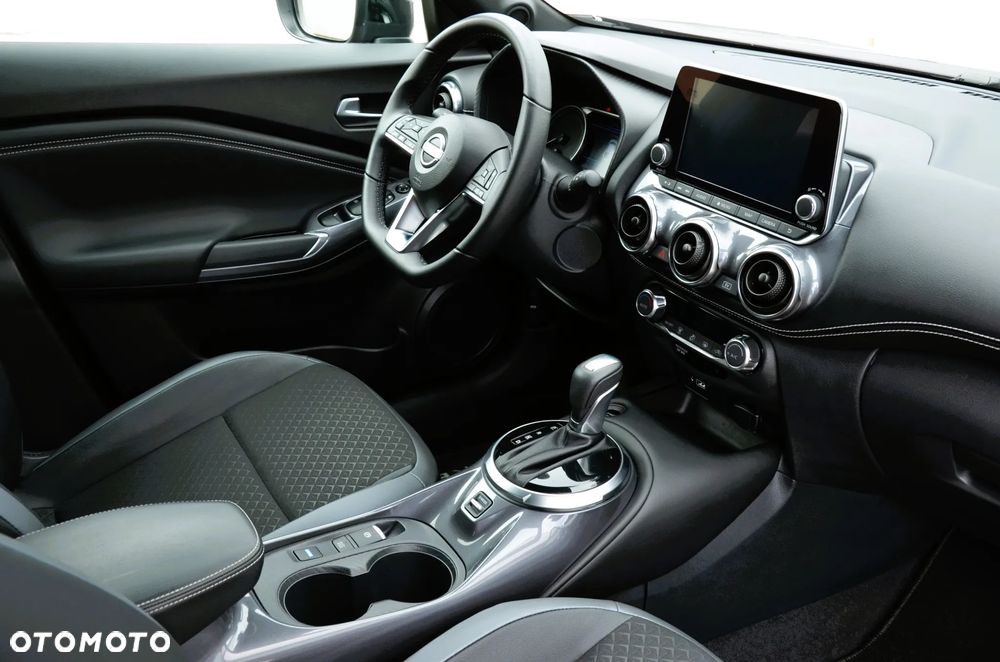 Nissan Juke 1.6 Hybrid N-Connecta AMT - 26