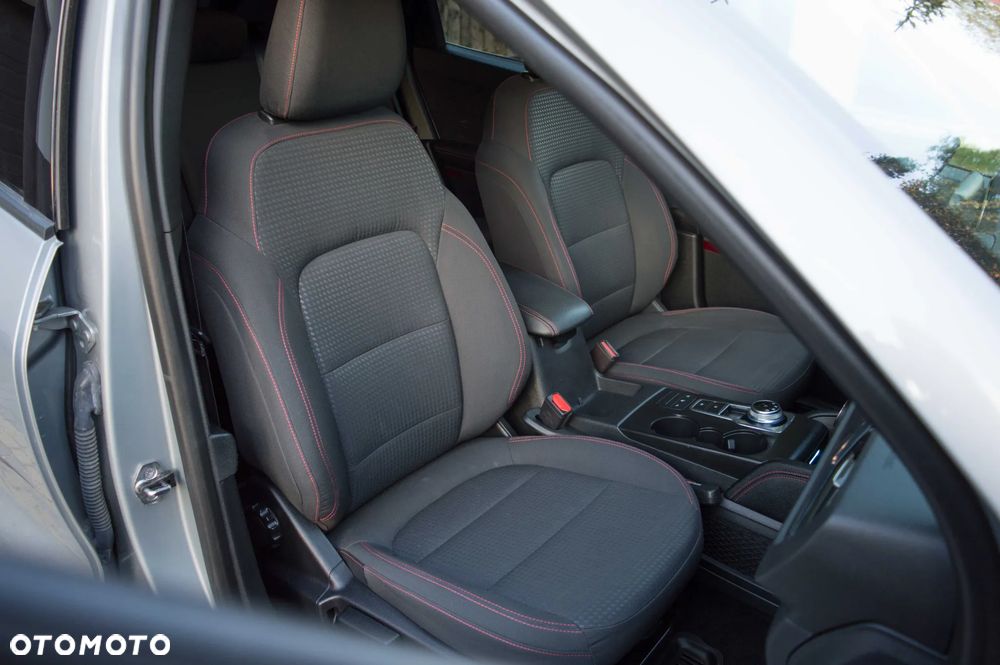 Ford Kuga 2.5 Duratec FHEV ST-LINE - 34
