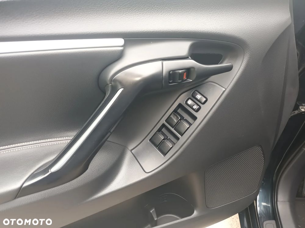 Toyota Verso 1.8 Prestige 7os EU6 - 23