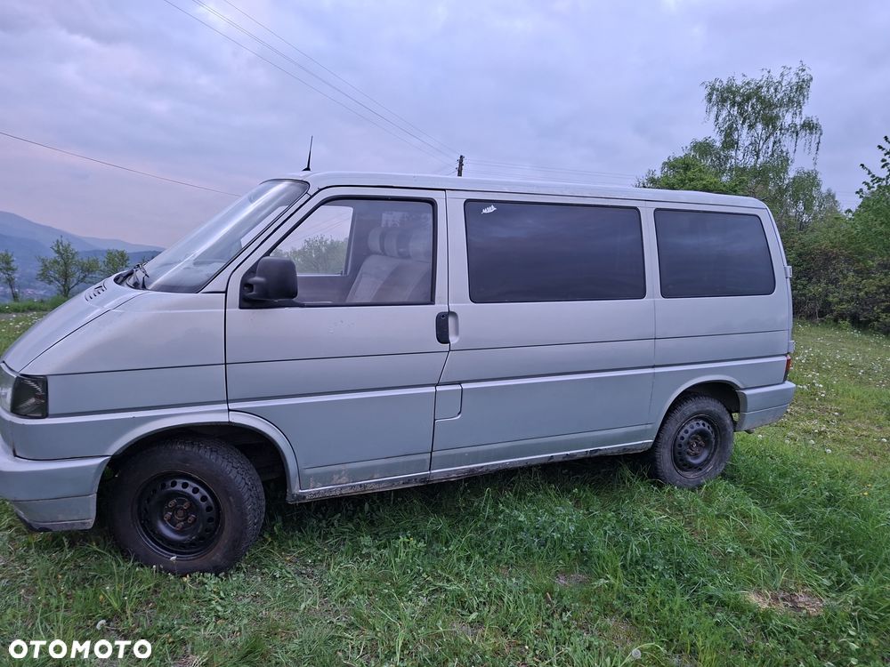 Volkswagen Transporter - 2