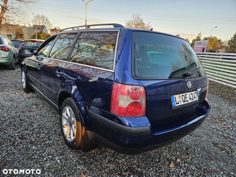 Volkswagen Passat - 10