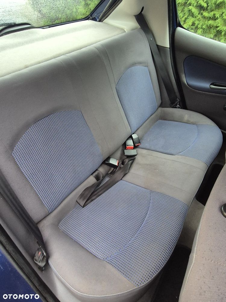 Peugeot 206 - 7