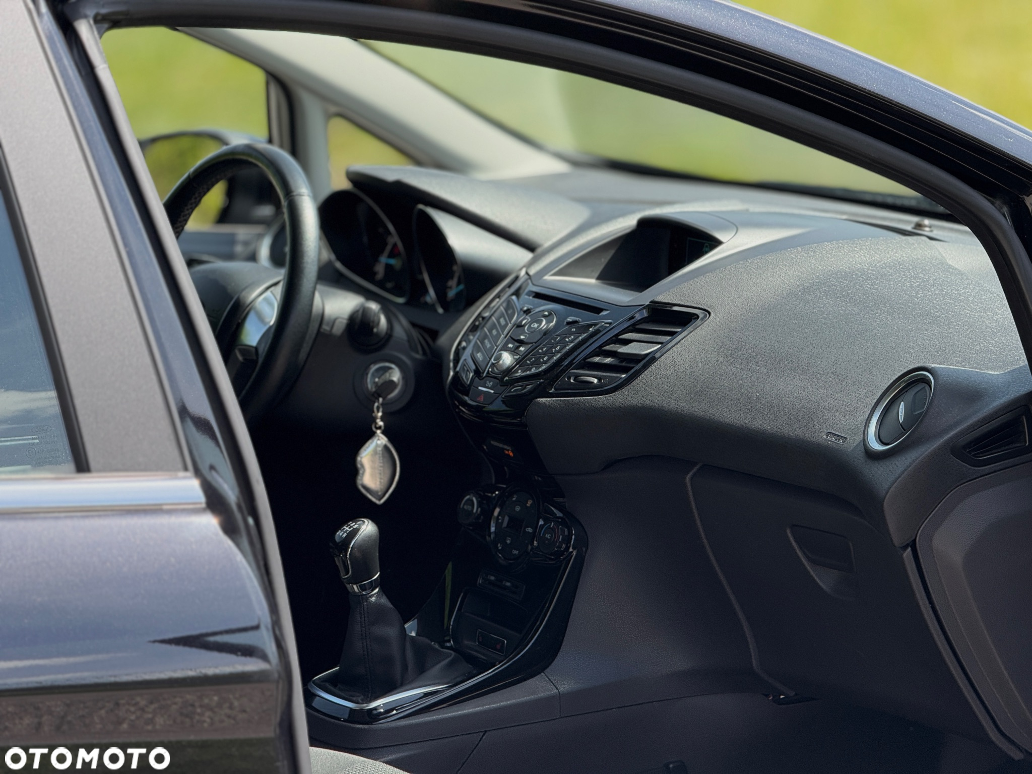 Ford Fiesta 1.0 EcoBoost S&S TITANIUM - 15