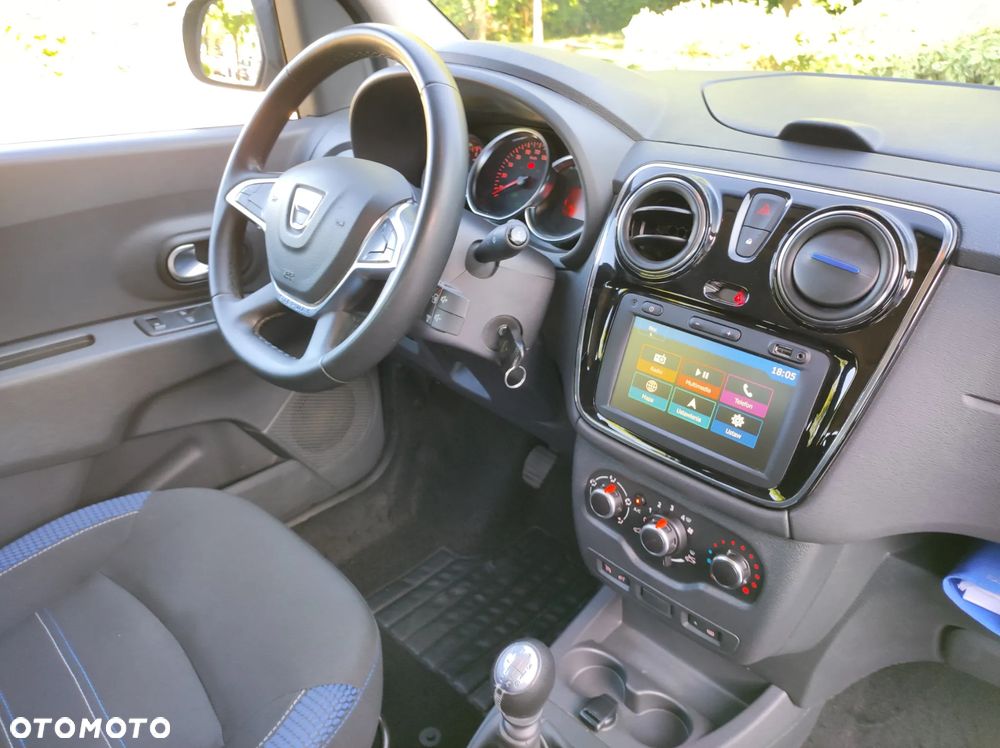 Dacia Lodgy 1.5 Blue dCi SL Celebration S&S - 17
