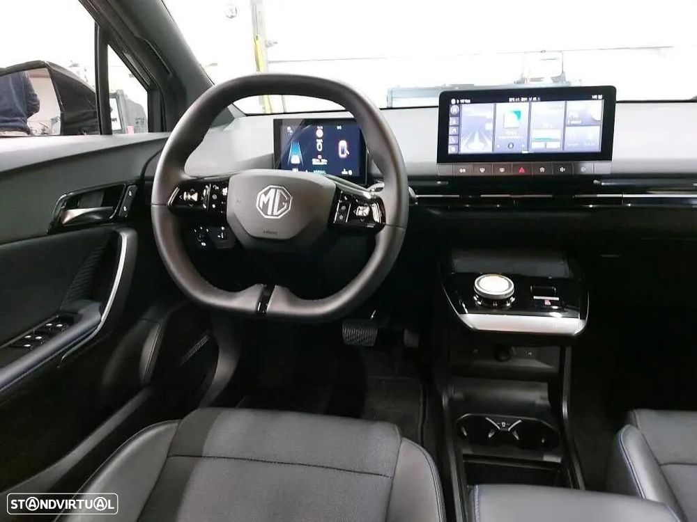 MG MG4 64 kWh Luxury - 4