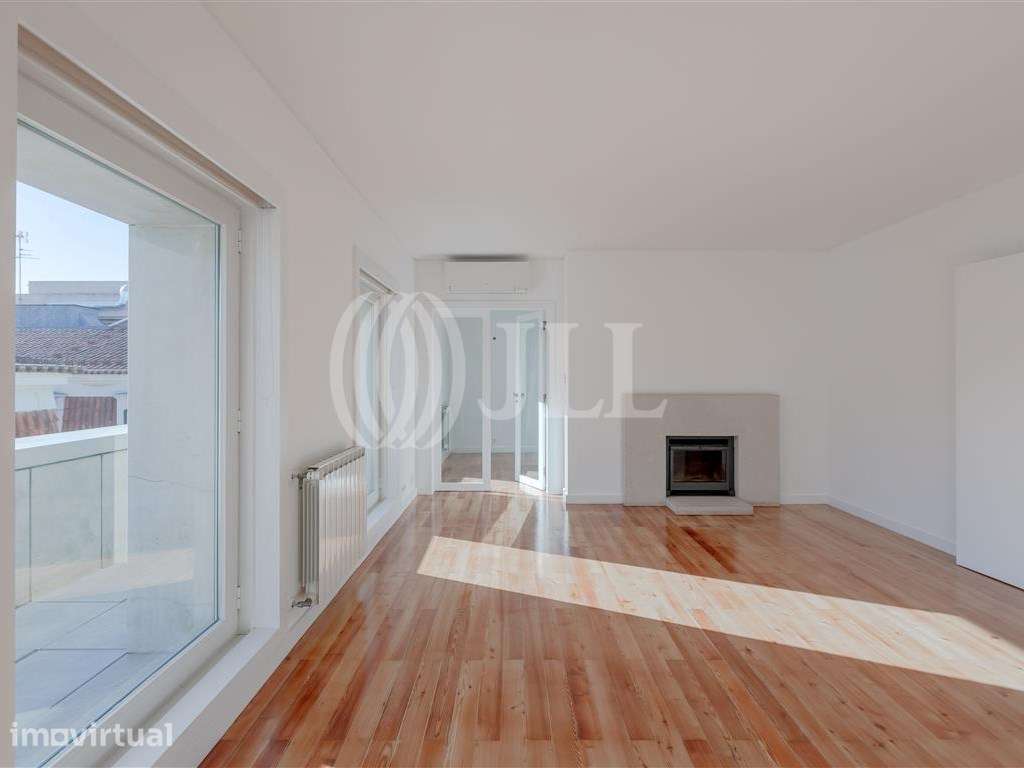 Apartamento T3+1 com garagem, junto ao Chiado, Lisboa - Grande imagem: 3/20
