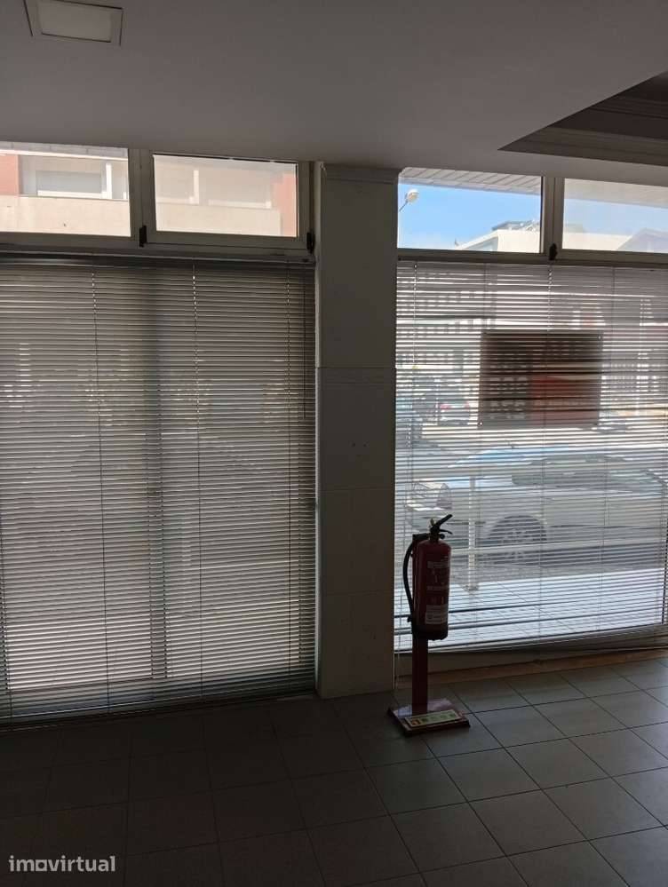 Loja Comercial - Ferreiros - Braga - Grande imagem: 2/10