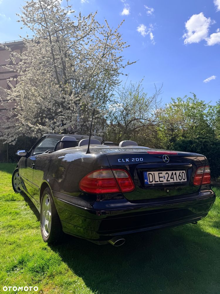 Mercedes-Benz CLK - 6