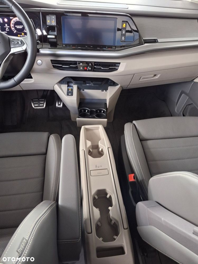 Volkswagen Multivan 2.0 TSI L2 Style DSG - 23