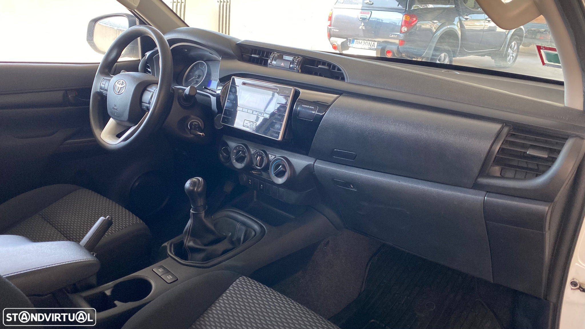 Toyota Hilux 2.4 D-4D 4WD CE Trial - 19