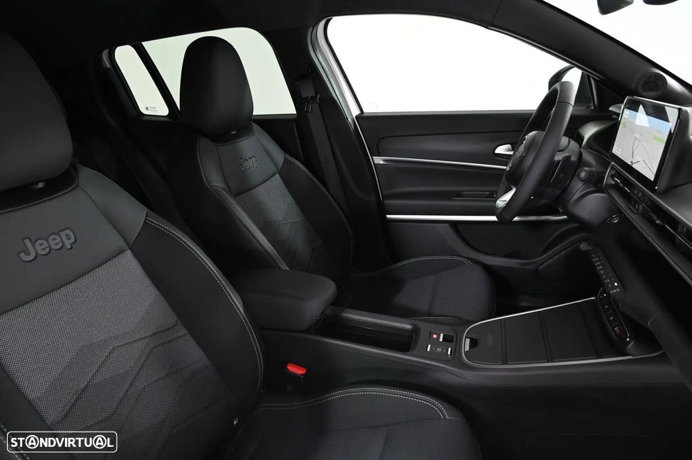 Jeep Avenger 1.2 e-Hybrid Summit DCT - 5