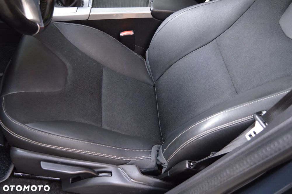Volvo XC 60 D3 Kinetic - 18