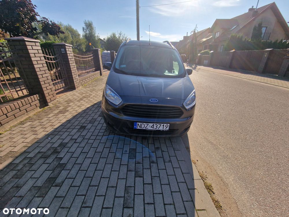 Ford Transit Courier - 8