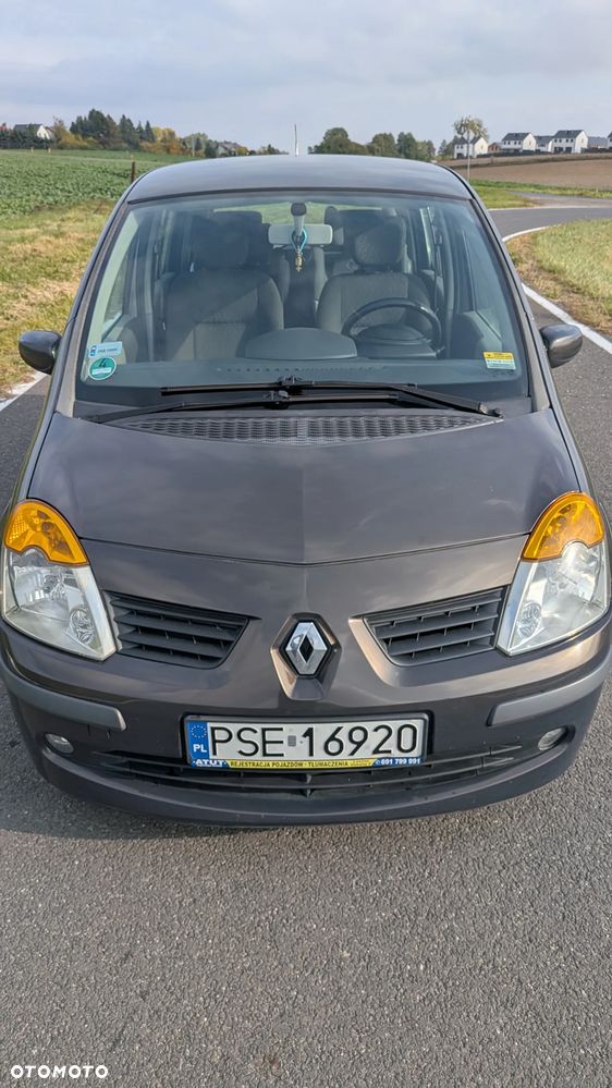 Renault Modus - 24