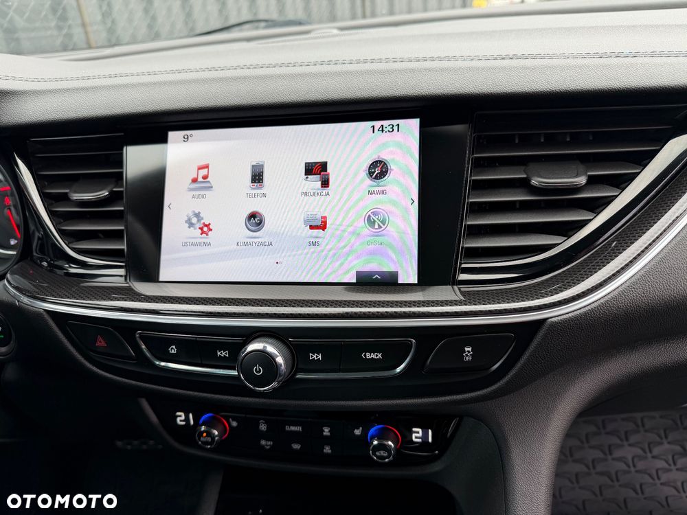 Opel Insignia - 12