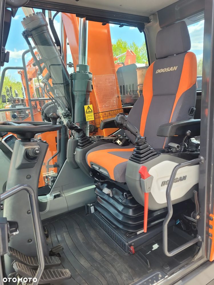 Doosan DX-165W / ROTOTILT ze szczypcami / compact / - 22