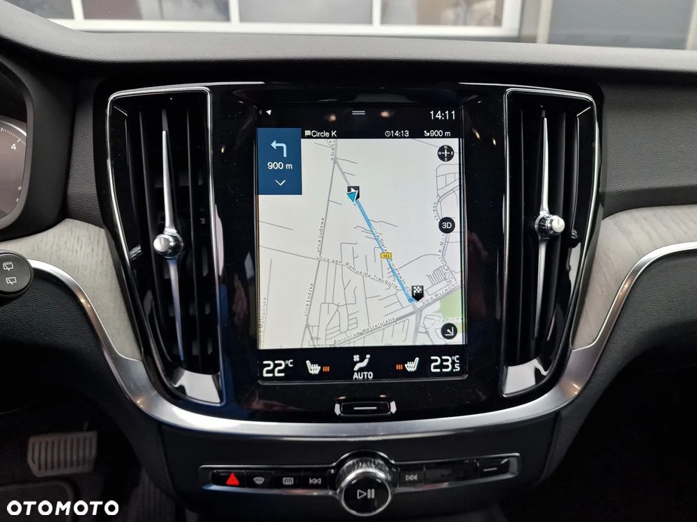 Volvo V60 Cross Country D4 AWD Geartronic - 32