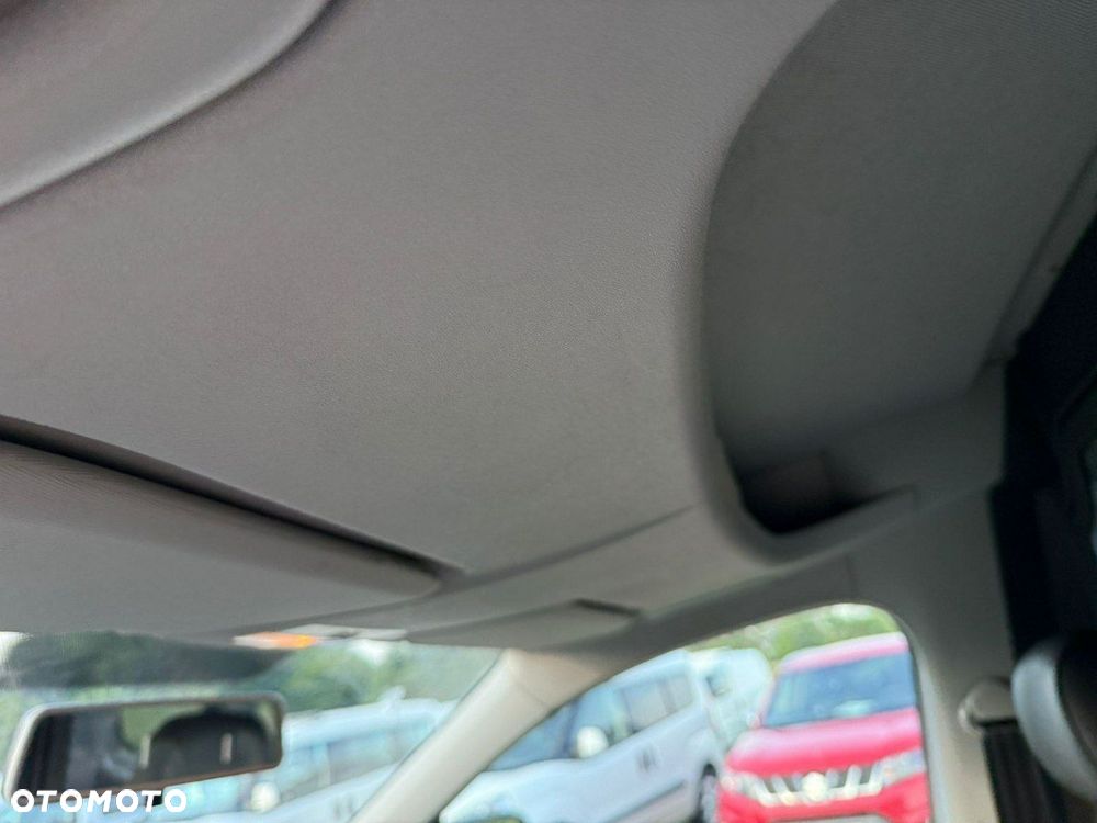 Volkswagen Caddy - 23