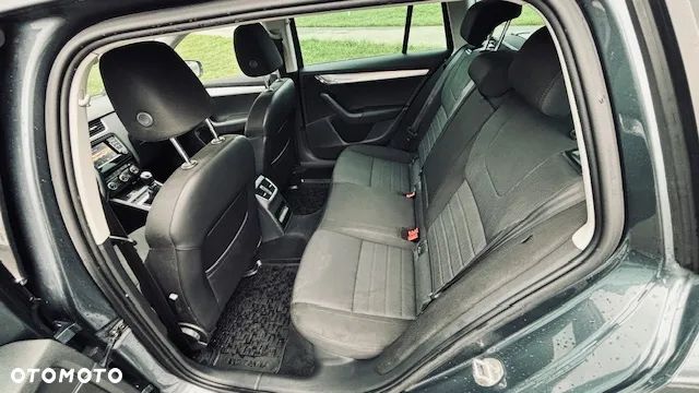 Skoda Octavia 2.0 TDI Style - 9