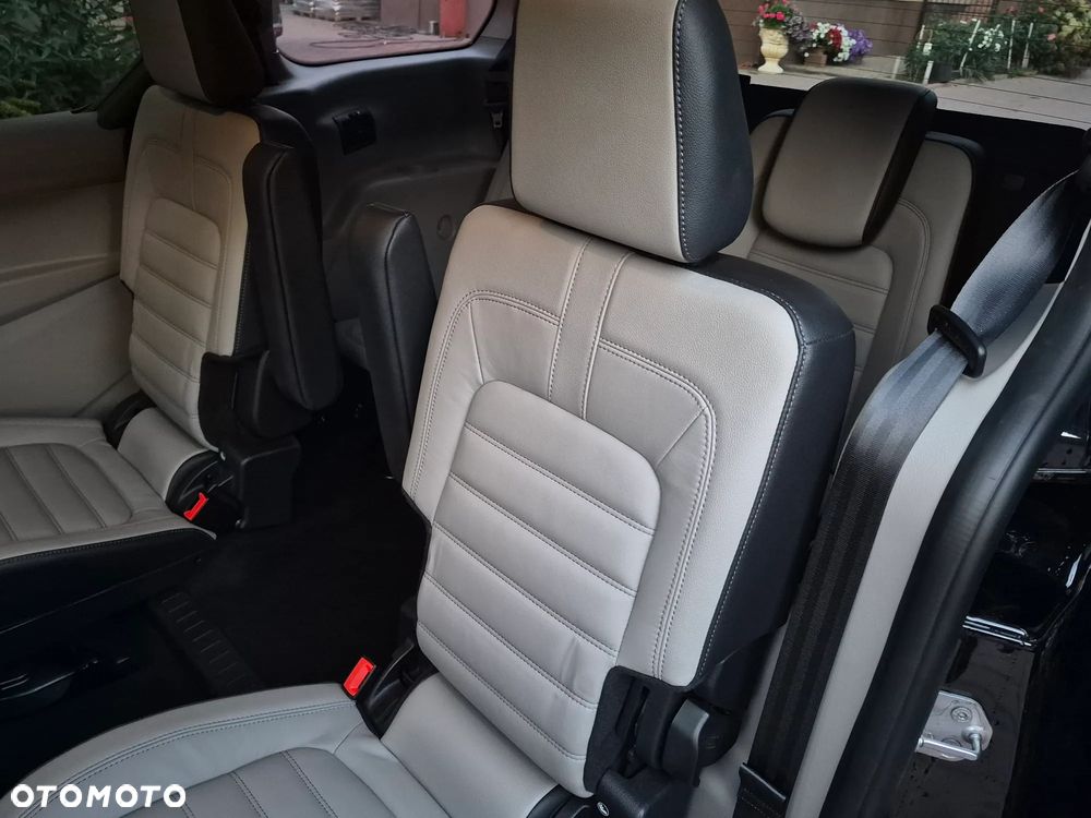 Ford Tourneo Connect Grand - 10