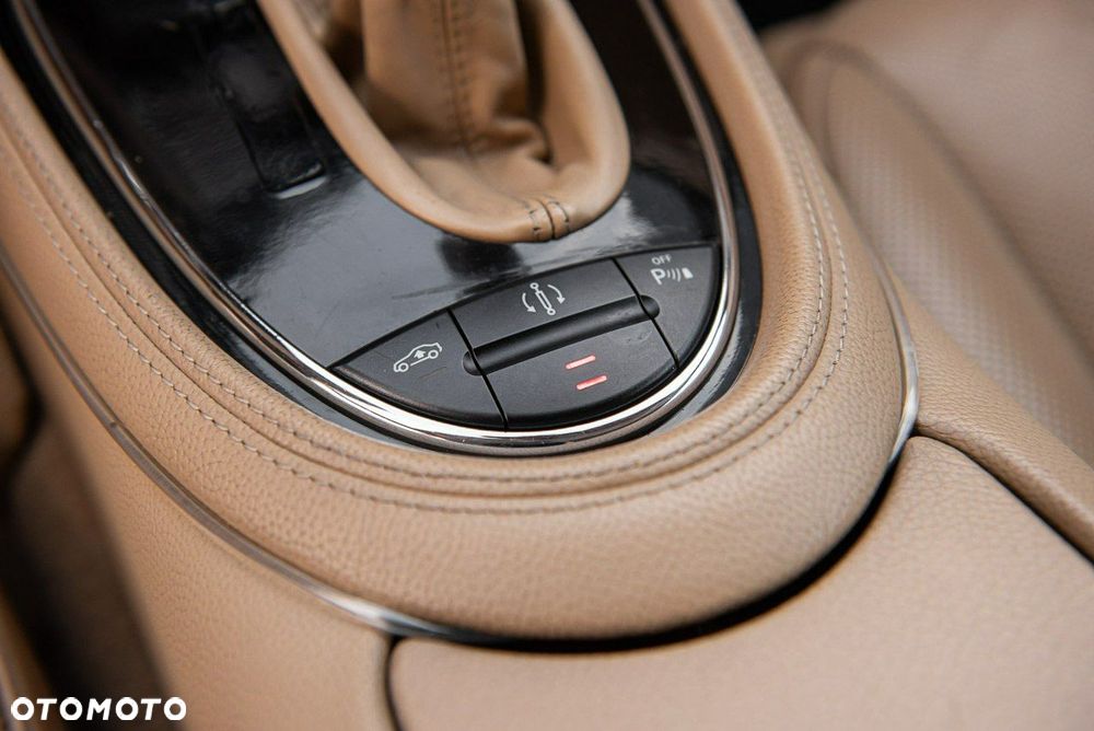 Mercedes-Benz CLS 500 7G-TRONIC - 24