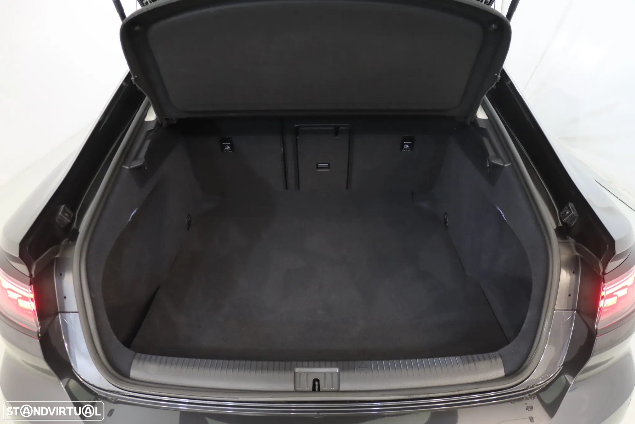 VW Arteon 2.0 TDI Elegance DSG - 22