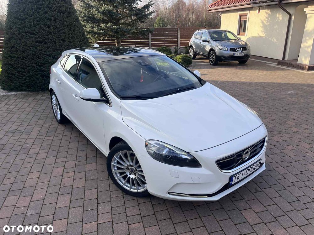 Volvo V40 D2 Momentum - 34
