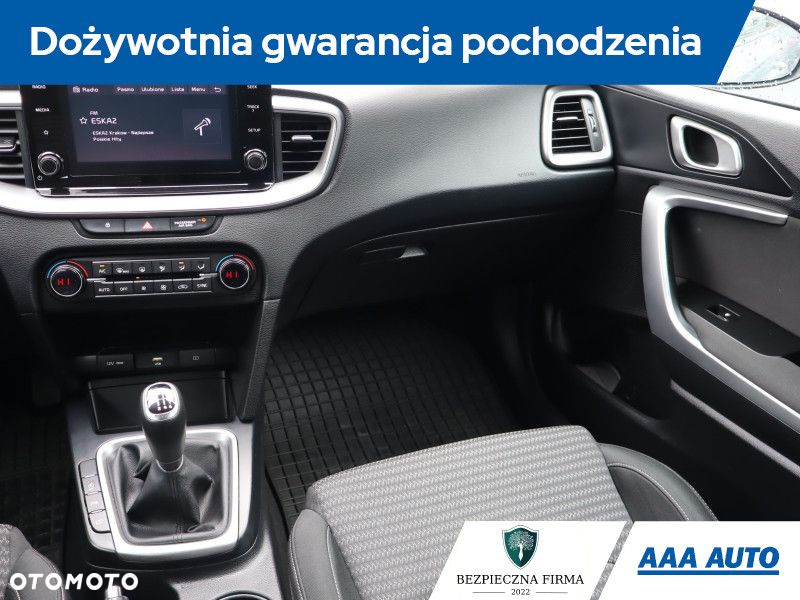 Kia Ceed - 9