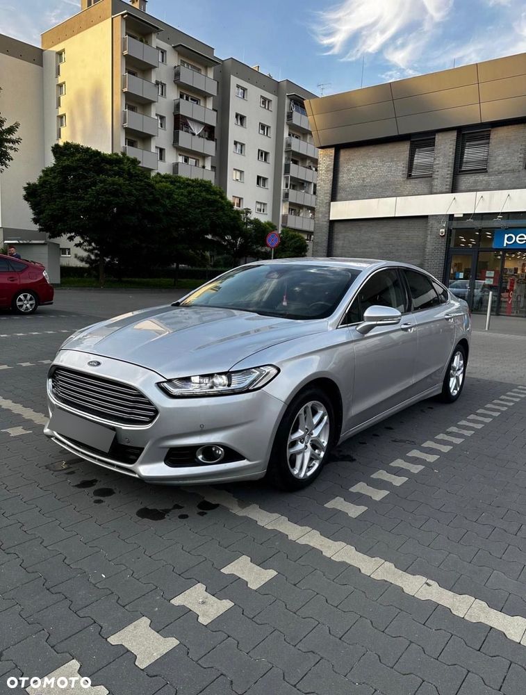 Ford Fusion - 2