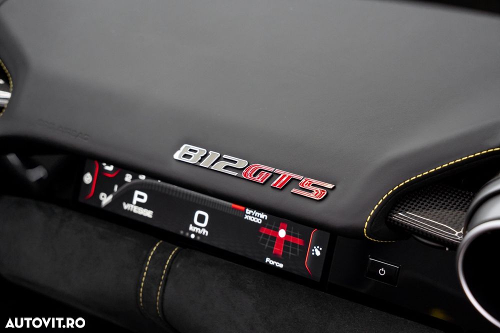 Ferrari 812 - 35
