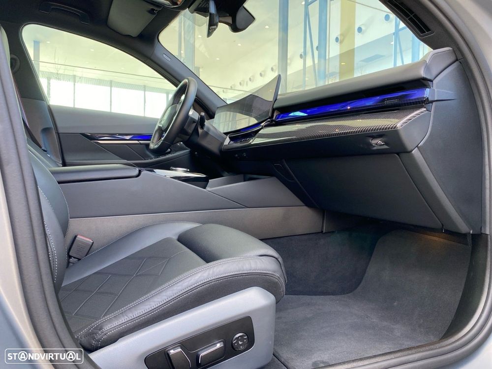 BMW i5 M60 xDrive Pack Desportivo M Pro - 23