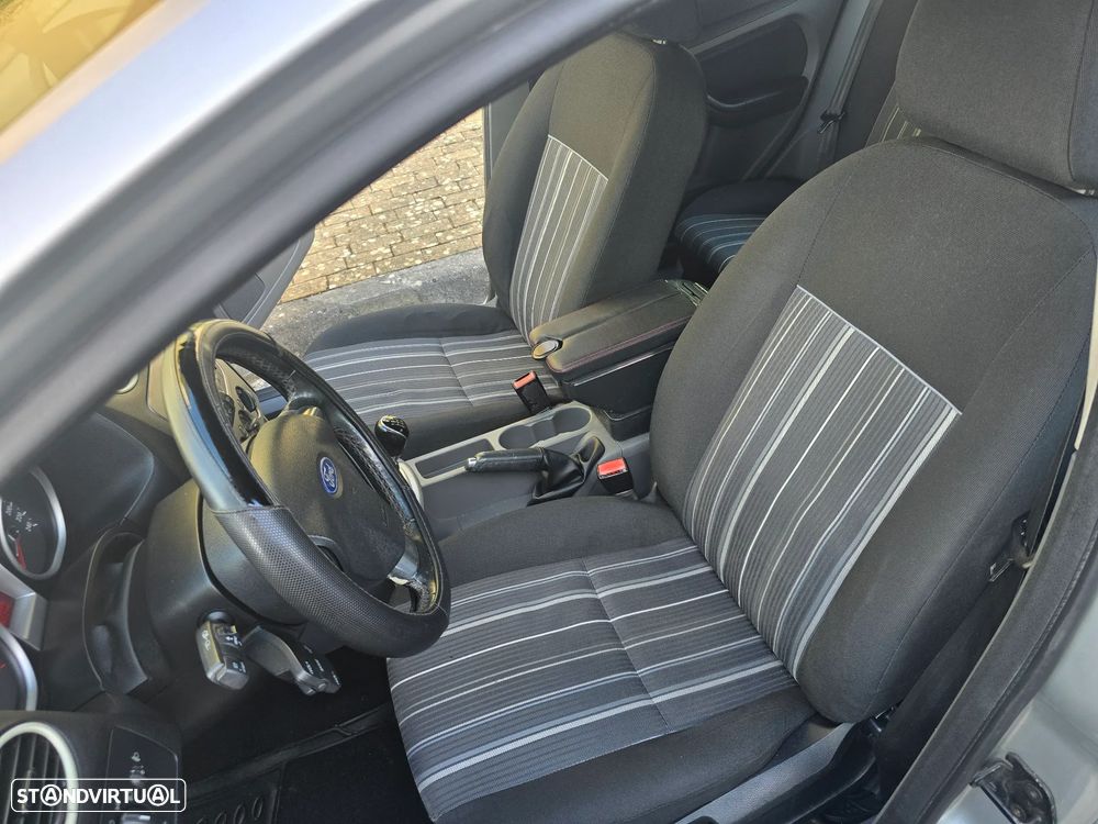 Ford Focus 1.6 TDCi ECOnetic - 9