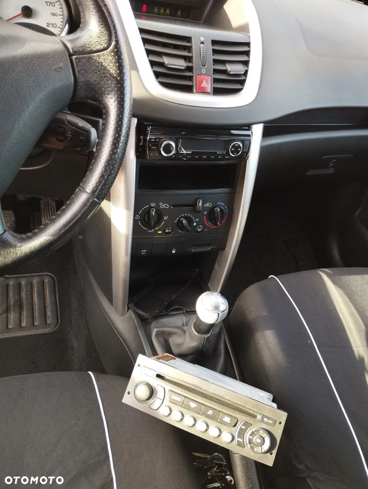 Peugeot 207 1.6 16V Sporty - 16