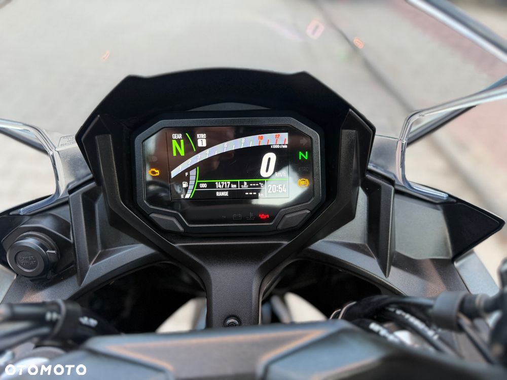 Kawasaki Ninja - 32