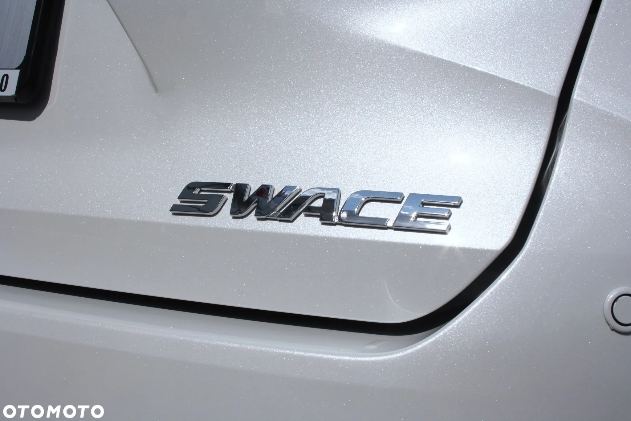 Suzuki Swace 1.8 Hybrid Premium Plus CVT - 20